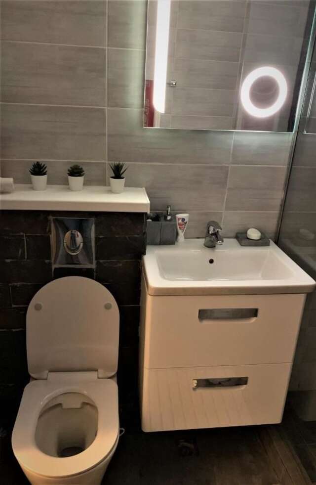 Проживание в семье City center - big bedroom in luxury flat Бухарест-12