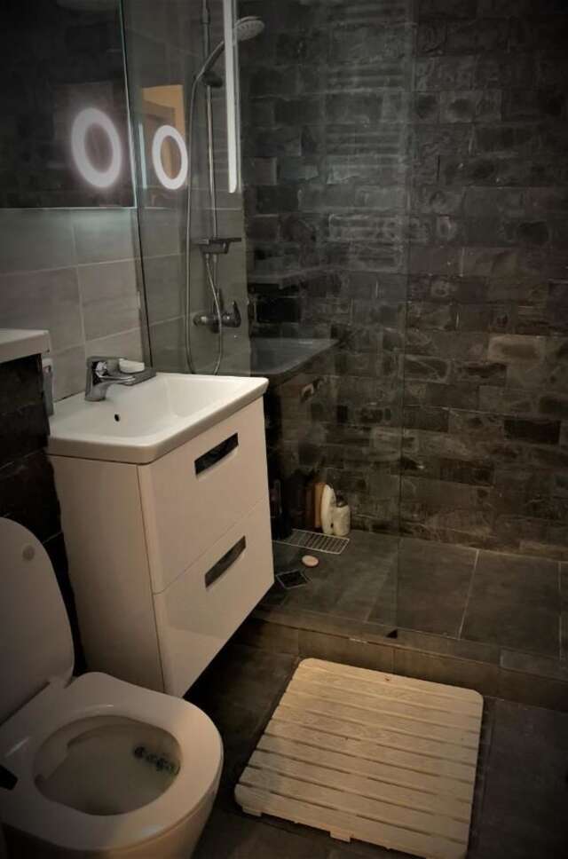 Проживание в семье City center - big bedroom in luxury flat Бухарест-10